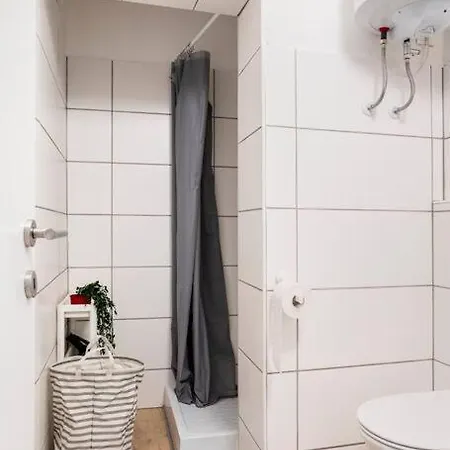 & Spacious Two Minutes From Apartment Bled